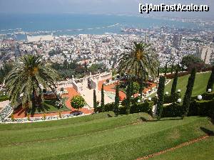 [P94] Haifa - Grădinile Bahá'í, vedere din zona Balconului Yefe Nof » foto by mariana.olaru
 - 
<span class="allrVoted glyphicon glyphicon-heart hidden" id="av628774"></span>
<a class="m-l-10 hidden" id="sv628774" onclick="voting_Foto_DelVot(,628774,4368)" role="button">șterge vot <span class="glyphicon glyphicon-remove"></span></a>
<a id="v9628774" class=" c-red"  onclick="voting_Foto_SetVot(628774)" role="button"><span class="glyphicon glyphicon-heart-empty"></span> <b>LIKE</b> = Votează poza</a> <img class="hidden"  id="f628774W9" src="/imagini/loader.gif" border="0" /><span class="AjErrMes hidden" id="e628774ErM"></span>