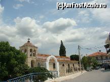 [P43] frumoasele culori ale uneia din  bisericii din Agia Paraskevi » foto by sandu.53
 - 
<span class="allrVoted glyphicon glyphicon-heart hidden" id="av144238"></span>
<a class="m-l-10 hidden" id="sv144238" onclick="voting_Foto_DelVot(,144238,4378)" role="button">șterge vot <span class="glyphicon glyphicon-remove"></span></a>
<a id="v9144238" class=" c-red"  onclick="voting_Foto_SetVot(144238)" role="button"><span class="glyphicon glyphicon-heart-empty"></span> <b>LIKE</b> = Votează poza</a> <img class="hidden"  id="f144238W9" src="/imagini/loader.gif" border="0" /><span class="AjErrMes hidden" id="e144238ErM"></span>
