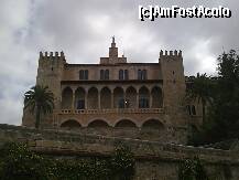 [P16] Mallorca,palatul Almudaida » foto by Marian Preda
 - 
<span class="allrVoted glyphicon glyphicon-heart hidden" id="av188538"></span>
<a class="m-l-10 hidden" id="sv188538" onclick="voting_Foto_DelVot(,188538,4407)" role="button">șterge vot <span class="glyphicon glyphicon-remove"></span></a>
<a id="v9188538" class=" c-red"  onclick="voting_Foto_SetVot(188538)" role="button"><span class="glyphicon glyphicon-heart-empty"></span> <b>LIKE</b> = Votează poza</a> <img class="hidden"  id="f188538W9" src="/imagini/loader.gif" border="0" /><span class="AjErrMes hidden" id="e188538ErM"></span>