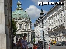 [P45] Biserica de Marmura se afla pa asa-numita Axa de Aur,cu Complexul Amalienborg (sediul Reginei Margrethe a II-a), la mijloc si Opera (constructie contemporana),la celalalt capat.. » foto by leone
 - 
<span class="allrVoted glyphicon glyphicon-heart hidden" id="av158311"></span>
<a class="m-l-10 hidden" id="sv158311" onclick="voting_Foto_DelVot(,158311,4424)" role="button">șterge vot <span class="glyphicon glyphicon-remove"></span></a>
<a id="v9158311" class=" c-red"  onclick="voting_Foto_SetVot(158311)" role="button"><span class="glyphicon glyphicon-heart-empty"></span> <b>LIKE</b> = Votează poza</a> <img class="hidden"  id="f158311W9" src="/imagini/loader.gif" border="0" /><span class="AjErrMes hidden" id="e158311ErM"></span>