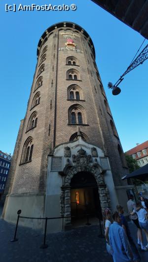 [P50] Copenhaga - turnul rotund » foto by Dragoș_MD
 - 
<span class="allrVoted glyphicon glyphicon-heart hidden" id="av1512568"></span>
<a class="m-l-10 hidden" id="sv1512568" onclick="voting_Foto_DelVot(,1512568,4424)" role="button">șterge vot <span class="glyphicon glyphicon-remove"></span></a>
<a id="v91512568" class=" c-red"  onclick="voting_Foto_SetVot(1512568)" role="button"><span class="glyphicon glyphicon-heart-empty"></span> <b>LIKE</b> = Votează poza</a> <img class="hidden"  id="f1512568W9" src="/imagini/loader.gif" border="0" /><span class="AjErrMes hidden" id="e1512568ErM"></span>