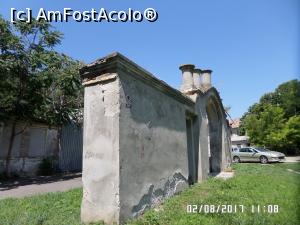 [P80] Vechea poartă otomană - ”grija” arătată pentru monumente istorice...  » foto by Alina53
 - 
<span class="allrVoted glyphicon glyphicon-heart hidden" id="av884029"></span>
<a class="m-l-10 hidden" id="sv884029" onclick="voting_Foto_DelVot(,884029,4457)" role="button">șterge vot <span class="glyphicon glyphicon-remove"></span></a>
<a id="v9884029" class=" c-red"  onclick="voting_Foto_SetVot(884029)" role="button"><span class="glyphicon glyphicon-heart-empty"></span> <b>LIKE</b> = Votează poza</a> <img class="hidden"  id="f884029W9" src="/imagini/loader.gif" border="0" /><span class="AjErrMes hidden" id="e884029ErM"></span>