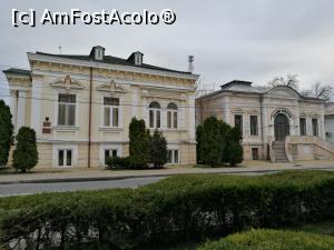 [P18] În dreapta Casa Beștelei, în stânga Casa Colognomu-Calavrezos » foto by crismis
 - 
<span class="allrVoted glyphicon glyphicon-heart hidden" id="av843999"></span>
<a class="m-l-10 hidden" id="sv843999" onclick="voting_Foto_DelVot(,843999,4457)" role="button">șterge vot <span class="glyphicon glyphicon-remove"></span></a>
<a id="v9843999" class=" c-red"  onclick="voting_Foto_SetVot(843999)" role="button"><span class="glyphicon glyphicon-heart-empty"></span> <b>LIKE</b> = Votează poza</a> <img class="hidden"  id="f843999W9" src="/imagini/loader.gif" border="0" /><span class="AjErrMes hidden" id="e843999ErM"></span>