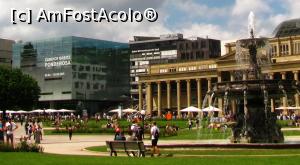 [P03] Schlossplatz, cu Kunstmuseum in partea stanga a imaginii (cubul de sticla)  » foto by Radu Tudoran
 - 
<span class="allrVoted glyphicon glyphicon-heart hidden" id="av803028"></span>
<a class="m-l-10 hidden" id="sv803028" onclick="voting_Foto_DelVot(,803028,4539)" role="button">șterge vot <span class="glyphicon glyphicon-remove"></span></a>
<a id="v9803028" class=" c-red"  onclick="voting_Foto_SetVot(803028)" role="button"><span class="glyphicon glyphicon-heart-empty"></span> <b>LIKE</b> = Votează poza</a> <img class="hidden"  id="f803028W9" src="/imagini/loader.gif" border="0" /><span class="AjErrMes hidden" id="e803028ErM"></span>