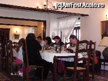 [P05] restaurantul dupa cum se vede foarte curat » foto by Valentina69
 - 
<span class="allrVoted glyphicon glyphicon-heart hidden" id="av41420"></span>
<a class="m-l-10 hidden" id="sv41420" onclick="voting_Foto_DelVot(,41420,4559)" role="button">șterge vot <span class="glyphicon glyphicon-remove"></span></a>
<a id="v941420" class=" c-red"  onclick="voting_Foto_SetVot(41420)" role="button"><span class="glyphicon glyphicon-heart-empty"></span> <b>LIKE</b> = Votează poza</a> <img class="hidden"  id="f41420W9" src="/imagini/loader.gif" border="0" /><span class="AjErrMes hidden" id="e41420ErM"></span>