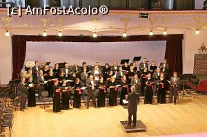 [P01] Filarmonica de Stat din Tirgu - Mures,  lecția educativă cu tema: Ansamblul coral, un minunat tezaur artistic, dirijor Vasile Cazan » foto by Dana2008
 - 
<span class="allrVoted glyphicon glyphicon-heart hidden" id="av857726"></span>
<a class="m-l-10 hidden" id="sv857726" onclick="voting_Foto_DelVot(,857726,4629)" role="button">șterge vot <span class="glyphicon glyphicon-remove"></span></a>
<a id="v9857726" class=" c-red"  onclick="voting_Foto_SetVot(857726)" role="button"><span class="glyphicon glyphicon-heart-empty"></span> <b>LIKE</b> = Votează poza</a> <img class="hidden"  id="f857726W9" src="/imagini/loader.gif" border="0" /><span class="AjErrMes hidden" id="e857726ErM"></span>