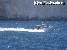 [P09] cu barca  spre blue caves si navagio-o puteti lua dintr-un port din nord » foto by Alb
 - 
<span class="allrVoted glyphicon glyphicon-heart hidden" id="av43039"></span>
<a class="m-l-10 hidden" id="sv43039" onclick="voting_Foto_DelVot(,43039,4661)" role="button">șterge vot <span class="glyphicon glyphicon-remove"></span></a>
<a id="v943039" class=" c-red"  onclick="voting_Foto_SetVot(43039)" role="button"><span class="glyphicon glyphicon-heart-empty"></span> <b>LIKE</b> = Votează poza</a> <img class="hidden"  id="f43039W9" src="/imagini/loader.gif" border="0" /><span class="AjErrMes hidden" id="e43039ErM"></span>