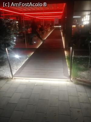 [P01] Intrarea spre terasa acoperita » foto by Cristian_h
 - 
<span class="allrVoted glyphicon glyphicon-heart hidden" id="av1526392"></span>
<a class="m-l-10 hidden" id="sv1526392" onclick="voting_Foto_DelVot(,1526392,4701)" role="button">șterge vot <span class="glyphicon glyphicon-remove"></span></a>
<a id="v91526392" class=" c-red"  onclick="voting_Foto_SetVot(1526392)" role="button"><span class="glyphicon glyphicon-heart-empty"></span> <b>LIKE</b> = Votează poza</a> <img class="hidden"  id="f1526392W9" src="/imagini/loader.gif" border="0" /><span class="AjErrMes hidden" id="e1526392ErM"></span>