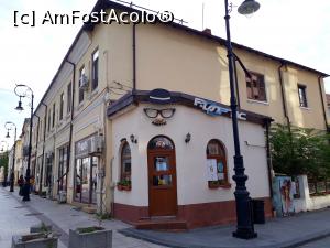 [P22] Restaurant Ardelenesc Osanu.Lipscani,Craiova... » foto by Floria
 - 
<span class="allrVoted glyphicon glyphicon-heart hidden" id="av1268474"></span>
<a class="m-l-10 hidden" id="sv1268474" onclick="voting_Foto_DelVot(,1268474,4701)" role="button">șterge vot <span class="glyphicon glyphicon-remove"></span></a>
<a id="v91268474" class=" c-red"  onclick="voting_Foto_SetVot(1268474)" role="button"><span class="glyphicon glyphicon-heart-empty"></span> <b>LIKE</b> = Votează poza</a> <img class="hidden"  id="f1268474W9" src="/imagini/loader.gif" border="0" /><span class="AjErrMes hidden" id="e1268474ErM"></span>