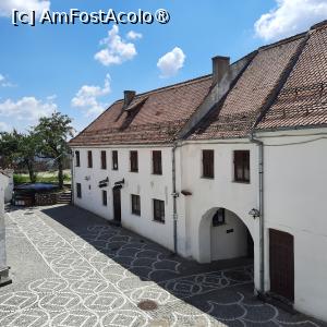 [P32] Brașov, Cetățuia de la Straja, Am revenit la partea din sud, cândva restaurant, se vede și gangul Turnului de Intrare » foto by mprofeanu
 - 
<span class="allrVoted glyphicon glyphicon-heart hidden" id="av1436578"></span>
<a class="m-l-10 hidden" id="sv1436578" onclick="voting_Foto_DelVot(,1436578,4703)" role="button">șterge vot <span class="glyphicon glyphicon-remove"></span></a>
<a id="v91436578" class=" c-red"  onclick="voting_Foto_SetVot(1436578)" role="button"><span class="glyphicon glyphicon-heart-empty"></span> <b>LIKE</b> = Votează poza</a> <img class="hidden"  id="f1436578W9" src="/imagini/loader.gif" border="0" /><span class="AjErrMes hidden" id="e1436578ErM"></span>