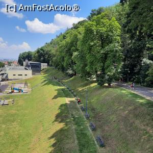 [P11] Brașov, Promenada de sub Tâmpa paralelă cu fortificațiile pozată din Turnul de Veghe de nord - est » foto by mprofeanu
 - 
<span class="allrVoted glyphicon glyphicon-heart hidden" id="av1437664"></span>
<a class="m-l-10 hidden" id="sv1437664" onclick="voting_Foto_DelVot(,1437664,4703)" role="button">șterge vot <span class="glyphicon glyphicon-remove"></span></a>
<a id="v91437664" class=" c-red"  onclick="voting_Foto_SetVot(1437664)" role="button"><span class="glyphicon glyphicon-heart-empty"></span> <b>LIKE</b> = Votează poza</a> <img class="hidden"  id="f1437664W9" src="/imagini/loader.gif" border="0" /><span class="AjErrMes hidden" id="e1437664ErM"></span>