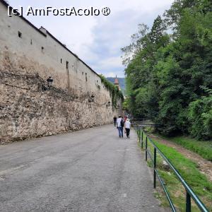 [P32] Brașov, Pe Strada După Ziduri, pe lângă Zidurile Fortificațiile Brașovului » foto by mprofeanu
 - 
<span class="allrVoted glyphicon glyphicon-heart hidden" id="av1437685"></span>
<a class="m-l-10 hidden" id="sv1437685" onclick="voting_Foto_DelVot(,1437685,4703)" role="button">șterge vot <span class="glyphicon glyphicon-remove"></span></a>
<a id="v91437685" class=" c-red"  onclick="voting_Foto_SetVot(1437685)" role="button"><span class="glyphicon glyphicon-heart-empty"></span> <b>LIKE</b> = Votează poza</a> <img class="hidden"  id="f1437685W9" src="/imagini/loader.gif" border="0" /><span class="AjErrMes hidden" id="e1437685ErM"></span>