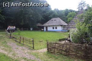 [P36] Suceava, Muzeul Satului Bocovinean, Gospodăria Rădășeni și un grup folcloric, se filma de zor... » foto by mprofeanu
 - 
<span class="allrVoted glyphicon glyphicon-heart hidden" id="av1324075"></span>
<a class="m-l-10 hidden" id="sv1324075" onclick="voting_Foto_DelVot(,1324075,4721)" role="button">șterge vot <span class="glyphicon glyphicon-remove"></span></a>
<a id="v91324075" class=" c-red"  onclick="voting_Foto_SetVot(1324075)" role="button"><span class="glyphicon glyphicon-heart-empty"></span> <b>LIKE</b> = Votează poza</a> <img class="hidden"  id="f1324075W9" src="/imagini/loader.gif" border="0" /><span class="AjErrMes hidden" id="e1324075ErM"></span>