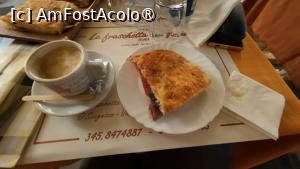 [P07] La Fraschetta Der Panino - focaccia umplută » foto by Dragoș_MD
 - 
<span class="allrVoted glyphicon glyphicon-heart hidden" id="av1473248"></span>
<a class="m-l-10 hidden" id="sv1473248" onclick="voting_Foto_DelVot(,1473248,4732)" role="button">șterge vot <span class="glyphicon glyphicon-remove"></span></a>
<a id="v91473248" class=" c-red"  onclick="voting_Foto_SetVot(1473248)" role="button"><span class="glyphicon glyphicon-heart-empty"></span> <b>LIKE</b> = Votează poza</a> <img class="hidden"  id="f1473248W9" src="/imagini/loader.gif" border="0" /><span class="AjErrMes hidden" id="e1473248ErM"></span>