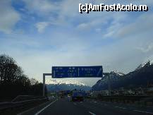 [P11] spre Elvetia , acum suntem pe centura Innsbruck, se vede orasul in dreapta, la poalele acelor munti frumosi » foto by adryana
 - 
<span class="allrVoted glyphicon glyphicon-heart hidden" id="av317990"></span>
<a class="m-l-10 hidden" id="sv317990" onclick="voting_Foto_DelVot(,317990,4839)" role="button">șterge vot <span class="glyphicon glyphicon-remove"></span></a>
<a id="v9317990" class=" c-red"  onclick="voting_Foto_SetVot(317990)" role="button"><span class="glyphicon glyphicon-heart-empty"></span> <b>LIKE</b> = Votează poza</a> <img class="hidden"  id="f317990W9" src="/imagini/loader.gif" border="0" /><span class="AjErrMes hidden" id="e317990ErM"></span>