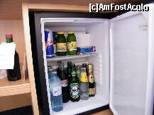 [P08] obisnuitul minibar ... atentie :) sticla de vin de langa nu intra in categoria 'gratuit' :) » foto by C.Todi
 - 
<span class="allrVoted glyphicon glyphicon-heart hidden" id="av210953"></span>
<a class="m-l-10 hidden" id="sv210953" onclick="voting_Foto_DelVot(,210953,4851)" role="button">șterge vot <span class="glyphicon glyphicon-remove"></span></a>
<a id="v9210953" class=" c-red"  onclick="voting_Foto_SetVot(210953)" role="button"><span class="glyphicon glyphicon-heart-empty"></span> <b>LIKE</b> = Votează poza</a> <img class="hidden"  id="f210953W9" src="/imagini/loader.gif" border="0" /><span class="AjErrMes hidden" id="e210953ErM"></span>