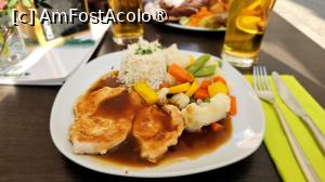 [P30] Viena - Wienerwald Restaurant, de mâncat...delicios » foto by doina_c24
 - 
<span class="allrVoted glyphicon glyphicon-heart hidden" id="av1439097"></span>
<a class="m-l-10 hidden" id="sv1439097" onclick="voting_Foto_DelVot(,1439097,4865)" role="button">șterge vot <span class="glyphicon glyphicon-remove"></span></a>
<a id="v91439097" class=" c-red"  onclick="voting_Foto_SetVot(1439097)" role="button"><span class="glyphicon glyphicon-heart-empty"></span> <b>LIKE</b> = Votează poza</a> <img class="hidden"  id="f1439097W9" src="/imagini/loader.gif" border="0" /><span class="AjErrMes hidden" id="e1439097ErM"></span>