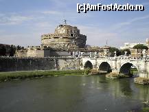 [P01] Castel Sant' Angelo şi Ponte Sant'Angelo » foto by Costi
 - 
<span class="allrVoted glyphicon glyphicon-heart hidden" id="av52637"></span>
<a class="m-l-10 hidden" id="sv52637" onclick="voting_Foto_DelVot(,52637,4889)" role="button">șterge vot <span class="glyphicon glyphicon-remove"></span></a>
<a id="v952637" class=" c-red"  onclick="voting_Foto_SetVot(52637)" role="button"><span class="glyphicon glyphicon-heart-empty"></span> <b>LIKE</b> = Votează poza</a> <img class="hidden"  id="f52637W9" src="/imagini/loader.gif" border="0" /><span class="AjErrMes hidden" id="e52637ErM"></span>