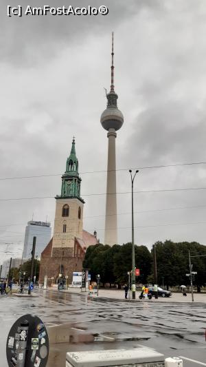 [P22] Marienkirche și turnul de televiziune » foto by Carmen Ion
 - 
<span class="allrVoted glyphicon glyphicon-heart hidden" id="av1282730"></span>
<a class="m-l-10 hidden" id="sv1282730" onclick="voting_Foto_DelVot(,1282730,4900)" role="button">șterge vot <span class="glyphicon glyphicon-remove"></span></a>
<a id="v91282730" class=" c-red"  onclick="voting_Foto_SetVot(1282730)" role="button"><span class="glyphicon glyphicon-heart-empty"></span> <b>LIKE</b> = Votează poza</a> <img class="hidden"  id="f1282730W9" src="/imagini/loader.gif" border="0" /><span class="AjErrMes hidden" id="e1282730ErM"></span>