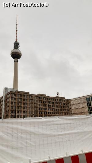 [P04] Alexanderplatz și turnul de televiziune » foto by Carmen Ion
 - 
<span class="allrVoted glyphicon glyphicon-heart hidden" id="av1282712"></span>
<a class="m-l-10 hidden" id="sv1282712" onclick="voting_Foto_DelVot(,1282712,4900)" role="button">șterge vot <span class="glyphicon glyphicon-remove"></span></a>
<a id="v91282712" class=" c-red"  onclick="voting_Foto_SetVot(1282712)" role="button"><span class="glyphicon glyphicon-heart-empty"></span> <b>LIKE</b> = Votează poza</a> <img class="hidden"  id="f1282712W9" src="/imagini/loader.gif" border="0" /><span class="AjErrMes hidden" id="e1282712ErM"></span>