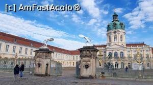 [P22] Charlottenburg Schloss » foto by Carmen Ion
 - 
<span class="allrVoted glyphicon glyphicon-heart hidden" id="av1283083"></span>
<a class="m-l-10 hidden" id="sv1283083" onclick="voting_Foto_DelVot(,1283083,4900)" role="button">șterge vot <span class="glyphicon glyphicon-remove"></span></a>
<a id="v91283083" class=" c-red"  onclick="voting_Foto_SetVot(1283083)" role="button"><span class="glyphicon glyphicon-heart-empty"></span> <b>LIKE</b> = Votează poza</a> <img class="hidden"  id="f1283083W9" src="/imagini/loader.gif" border="0" /><span class="AjErrMes hidden" id="e1283083ErM"></span>