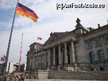 [P02] Berlin:Budestagul intrarea dinspre vest cu binecunoscuta siglă de pe frontispiciu ”Dem Deutschen Volke” » foto by mariana.olaru
 - 
<span class="allrVoted glyphicon glyphicon-heart hidden" id="av161516"></span>
<a class="m-l-10 hidden" id="sv161516" onclick="voting_Foto_DelVot(,161516,4900)" role="button">șterge vot <span class="glyphicon glyphicon-remove"></span></a>
<a id="v9161516" class=" c-red"  onclick="voting_Foto_SetVot(161516)" role="button"><span class="glyphicon glyphicon-heart-empty"></span> <b>LIKE</b> = Votează poza</a> <img class="hidden"  id="f161516W9" src="/imagini/loader.gif" border="0" /><span class="AjErrMes hidden" id="e161516ErM"></span>