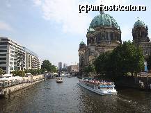 [P37] Berlin: vedere de pe podul peste râul Spree spre Domul berlinez » foto by mariana.olaru
 - 
<span class="allrVoted glyphicon glyphicon-heart hidden" id="av161582"></span>
<a class="m-l-10 hidden" id="sv161582" onclick="voting_Foto_DelVot(,161582,4900)" role="button">șterge vot <span class="glyphicon glyphicon-remove"></span></a>
<a id="v9161582" class=" c-red"  onclick="voting_Foto_SetVot(161582)" role="button"><span class="glyphicon glyphicon-heart-empty"></span> <b>LIKE</b> = Votează poza</a> <img class="hidden"  id="f161582W9" src="/imagini/loader.gif" border="0" /><span class="AjErrMes hidden" id="e161582ErM"></span>