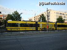 [P35] Cartierul Hellersdorf din Berlin : tramvaie de ultimă generație asigură o parte din transportul în comun » foto by mariana.olaru
 - 
<span class="allrVoted glyphicon glyphicon-heart hidden" id="av162078"></span>
<a class="m-l-10 hidden" id="sv162078" onclick="voting_Foto_DelVot(,162078,4900)" role="button">șterge vot <span class="glyphicon glyphicon-remove"></span></a>
<a id="v9162078" class=" c-red"  onclick="voting_Foto_SetVot(162078)" role="button"><span class="glyphicon glyphicon-heart-empty"></span> <b>LIKE</b> = Votează poza</a> <img class="hidden"  id="f162078W9" src="/imagini/loader.gif" border="0" /><span class="AjErrMes hidden" id="e162078ErM"></span>