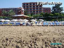 [P47] Parte din Hotelul Pegasos Royal si unul din barurile de plaja cu postul de salvamar la partea superioara. » foto by aysha
 - 
<span class="allrVoted glyphicon glyphicon-heart hidden" id="av132406"></span>
<a class="m-l-10 hidden" id="sv132406" onclick="voting_Foto_DelVot(,132406,4920)" role="button">șterge vot <span class="glyphicon glyphicon-remove"></span></a>
<a id="v9132406" class=" c-red"  onclick="voting_Foto_SetVot(132406)" role="button"><span class="glyphicon glyphicon-heart-empty"></span> <b>LIKE</b> = Votează poza</a> <img class="hidden"  id="f132406W9" src="/imagini/loader.gif" border="0" /><span class="AjErrMes hidden" id="e132406ErM"></span>