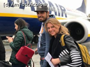 [P02] Imbarcare in avionul spre Madrid » foto by trav3licious
 - 
<span class="allrVoted glyphicon glyphicon-heart hidden" id="av826644"></span>
<a class="m-l-10 hidden" id="sv826644" onclick="voting_Foto_DelVot(,826644,4925)" role="button">șterge vot <span class="glyphicon glyphicon-remove"></span></a>
<a id="v9826644" class=" c-red"  onclick="voting_Foto_SetVot(826644)" role="button"><span class="glyphicon glyphicon-heart-empty"></span> <b>LIKE</b> = Votează poza</a> <img class="hidden"  id="f826644W9" src="/imagini/loader.gif" border="0" /><span class="AjErrMes hidden" id="e826644ErM"></span>