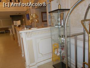 [P05] Receptia hotelului » foto by Zoazore
 - 
<span class="allrVoted glyphicon glyphicon-heart hidden" id="av1523809"></span>
<a class="m-l-10 hidden" id="sv1523809" onclick="voting_Foto_DelVot(,1523809,4946)" role="button">șterge vot <span class="glyphicon glyphicon-remove"></span></a>
<a id="v91523809" class=" c-red"  onclick="voting_Foto_SetVot(1523809)" role="button"><span class="glyphicon glyphicon-heart-empty"></span> <b>LIKE</b> = Votează poza</a> <img class="hidden"  id="f1523809W9" src="/imagini/loader.gif" border="0" /><span class="AjErrMes hidden" id="e1523809ErM"></span>