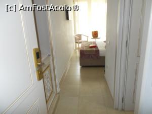 [P09] Intrarea in camera » foto by Zoazore
 - 
<span class="allrVoted glyphicon glyphicon-heart hidden" id="av1523813"></span>
<a class="m-l-10 hidden" id="sv1523813" onclick="voting_Foto_DelVot(,1523813,4946)" role="button">șterge vot <span class="glyphicon glyphicon-remove"></span></a>
<a id="v91523813" class=" c-red"  onclick="voting_Foto_SetVot(1523813)" role="button"><span class="glyphicon glyphicon-heart-empty"></span> <b>LIKE</b> = Votează poza</a> <img class="hidden"  id="f1523813W9" src="/imagini/loader.gif" border="0" /><span class="AjErrMes hidden" id="e1523813ErM"></span>