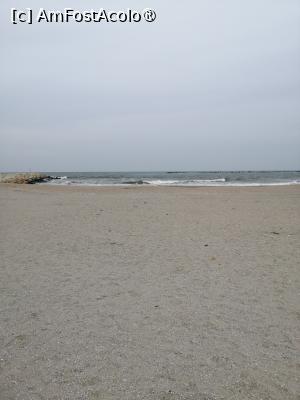 [P07] Plaja în dreptul hotelului » foto by mmierla
 - 
<span class="allrVoted glyphicon glyphicon-heart hidden" id="av1525629"></span>
<a class="m-l-10 hidden" id="sv1525629" onclick="voting_Foto_DelVot(,1525629,4946)" role="button">șterge vot <span class="glyphicon glyphicon-remove"></span></a>
<a id="v91525629" class=" c-red"  onclick="voting_Foto_SetVot(1525629)" role="button"><span class="glyphicon glyphicon-heart-empty"></span> <b>LIKE</b> = Votează poza</a> <img class="hidden"  id="f1525629W9" src="/imagini/loader.gif" border="0" /><span class="AjErrMes hidden" id="e1525629ErM"></span>