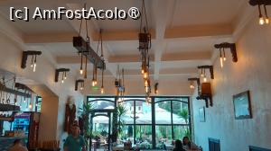 [P16] interior restaurant » foto by Yolanda
 - 
<span class="allrVoted glyphicon glyphicon-heart hidden" id="av1436075"></span>
<a class="m-l-10 hidden" id="sv1436075" onclick="voting_Foto_DelVot(,1436075,4997)" role="button">șterge vot <span class="glyphicon glyphicon-remove"></span></a>
<a id="v91436075" class=" c-red"  onclick="voting_Foto_SetVot(1436075)" role="button"><span class="glyphicon glyphicon-heart-empty"></span> <b>LIKE</b> = Votează poza</a> <img class="hidden"  id="f1436075W9" src="/imagini/loader.gif" border="0" /><span class="AjErrMes hidden" id="e1436075ErM"></span>