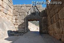 [P03] Intrarea in Mycenae prin celebra Poarta a Leilor » foto by poseidon
 - 
<span class="allrVoted glyphicon glyphicon-heart hidden" id="av132703"></span>
<a class="m-l-10 hidden" id="sv132703" onclick="voting_Foto_DelVot(,132703,5137)" role="button">șterge vot <span class="glyphicon glyphicon-remove"></span></a>
<a id="v9132703" class=" c-red"  onclick="voting_Foto_SetVot(132703)" role="button"><span class="glyphicon glyphicon-heart-empty"></span> <b>LIKE</b> = Votează poza</a> <img class="hidden"  id="f132703W9" src="/imagini/loader.gif" border="0" /><span class="AjErrMes hidden" id="e132703ErM"></span>