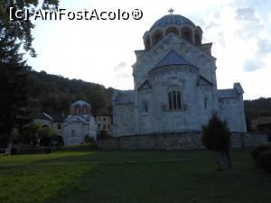 [P07] Mănăstirea Studenica - simbol al ortodoxiei sârbe. Biserica Fecioarei, vedere dinspre est.  » foto by iulianic
 - 
<span class="allrVoted glyphicon glyphicon-heart hidden" id="av1138520"></span>
<a class="m-l-10 hidden" id="sv1138520" onclick="voting_Foto_DelVot(,1138520,5155)" role="button">șterge vot <span class="glyphicon glyphicon-remove"></span></a>
<a id="v91138520" class=" c-red"  onclick="voting_Foto_SetVot(1138520)" role="button"><span class="glyphicon glyphicon-heart-empty"></span> <b>LIKE</b> = Votează poza</a> <img class="hidden"  id="f1138520W9" src="/imagini/loader.gif" border="0" /><span class="AjErrMes hidden" id="e1138520ErM"></span>