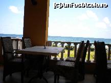 [P09] terasa restaurantului unde luam pranzul, cina si micul dejun cu vedere superba la mare » foto by ~Martha~*
 - 
<span class="allrVoted glyphicon glyphicon-heart hidden" id="av235301"></span>
<a class="m-l-10 hidden" id="sv235301" onclick="voting_Foto_DelVot(,235301,5201)" role="button">șterge vot <span class="glyphicon glyphicon-remove"></span></a>
<a id="v9235301" class=" c-red"  onclick="voting_Foto_SetVot(235301)" role="button"><span class="glyphicon glyphicon-heart-empty"></span> <b>LIKE</b> = Votează poza</a> <img class="hidden"  id="f235301W9" src="/imagini/loader.gif" border="0" /><span class="AjErrMes hidden" id="e235301ErM"></span>