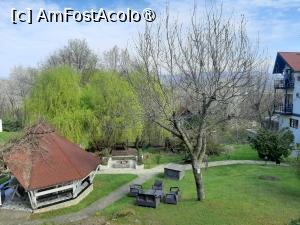 [P15] Foișorul din curte » foto by roxxie
 - 
<span class="allrVoted glyphicon glyphicon-heart hidden" id="av1528453"></span>
<a class="m-l-10 hidden" id="sv1528453" onclick="voting_Foto_DelVot(,1528453,5210)" role="button">șterge vot <span class="glyphicon glyphicon-remove"></span></a>
<a id="v91528453" class=" c-red"  onclick="voting_Foto_SetVot(1528453)" role="button"><span class="glyphicon glyphicon-heart-empty"></span> <b>LIKE</b> = Votează poza</a> <img class="hidden"  id="f1528453W9" src="/imagini/loader.gif" border="0" /><span class="AjErrMes hidden" id="e1528453ErM"></span>