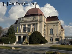 [P05] Opera » foto by Mika
 - 
<span class="allrVoted glyphicon glyphicon-heart hidden" id="av1520640"></span>
<a class="m-l-10 hidden" id="sv1520640" onclick="voting_Foto_DelVot(,1520640,5228)" role="button">șterge vot <span class="glyphicon glyphicon-remove"></span></a>
<a id="v91520640" class=" c-red"  onclick="voting_Foto_SetVot(1520640)" role="button"><span class="glyphicon glyphicon-heart-empty"></span> <b>LIKE</b> = Votează poza</a> <img class="hidden"  id="f1520640W9" src="/imagini/loader.gif" border="0" /><span class="AjErrMes hidden" id="e1520640ErM"></span>