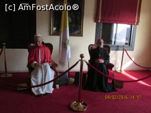 [P07] doi dinte Papii de la Vatican » foto by adri-nico
 - 
<span class="allrVoted glyphicon glyphicon-heart hidden" id="av713220"></span>
<a class="m-l-10 hidden" id="sv713220" onclick="voting_Foto_DelVot(,713220,5336)" role="button">șterge vot <span class="glyphicon glyphicon-remove"></span></a>
<a id="v9713220" class=" c-red"  onclick="voting_Foto_SetVot(713220)" role="button"><span class="glyphicon glyphicon-heart-empty"></span> <b>LIKE</b> = Votează poza</a> <img class="hidden"  id="f713220W9" src="/imagini/loader.gif" border="0" /><span class="AjErrMes hidden" id="e713220ErM"></span>