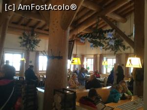 [P31] Interior restaurant » foto by mishu
 - 
<span class="allrVoted glyphicon glyphicon-heart hidden" id="av990298"></span>
<a class="m-l-10 hidden" id="sv990298" onclick="voting_Foto_DelVot(,990298,5408)" role="button">șterge vot <span class="glyphicon glyphicon-remove"></span></a>
<a id="v9990298" class=" c-red"  onclick="voting_Foto_SetVot(990298)" role="button"><span class="glyphicon glyphicon-heart-empty"></span> <b>LIKE</b> = Votează poza</a> <img class="hidden"  id="f990298W9" src="/imagini/loader.gif" border="0" /><span class="AjErrMes hidden" id="e990298ErM"></span>