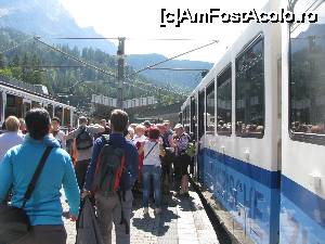 [P15] aici schimbam trenul iar cum vedeti e o aglomeratieeee » foto by spiros
 - 
<span class="allrVoted glyphicon glyphicon-heart hidden" id="av679658"></span>
<a class="m-l-10 hidden" id="sv679658" onclick="voting_Foto_DelVot(,679658,5408)" role="button">șterge vot <span class="glyphicon glyphicon-remove"></span></a>
<a id="v9679658" class=" c-red"  onclick="voting_Foto_SetVot(679658)" role="button"><span class="glyphicon glyphicon-heart-empty"></span> <b>LIKE</b> = Votează poza</a> <img class="hidden"  id="f679658W9" src="/imagini/loader.gif" border="0" /><span class="AjErrMes hidden" id="e679658ErM"></span>