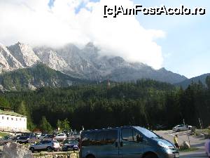 [P61] coborirea cu telecobina la Eibsee » foto by spiros
 - 
<span class="allrVoted glyphicon glyphicon-heart hidden" id="av679750"></span>
<a class="m-l-10 hidden" id="sv679750" onclick="voting_Foto_DelVot(,679750,5408)" role="button">șterge vot <span class="glyphicon glyphicon-remove"></span></a>
<a id="v9679750" class=" c-red"  onclick="voting_Foto_SetVot(679750)" role="button"><span class="glyphicon glyphicon-heart-empty"></span> <b>LIKE</b> = Votează poza</a> <img class="hidden"  id="f679750W9" src="/imagini/loader.gif" border="0" /><span class="AjErrMes hidden" id="e679750ErM"></span>