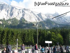 [P63] gara din Eibsee » foto by spiros
 - 
<span class="allrVoted glyphicon glyphicon-heart hidden" id="av679754"></span>
<a class="m-l-10 hidden" id="sv679754" onclick="voting_Foto_DelVot(,679754,5408)" role="button">șterge vot <span class="glyphicon glyphicon-remove"></span></a>
<a id="v9679754" class=" c-red"  onclick="voting_Foto_SetVot(679754)" role="button"><span class="glyphicon glyphicon-heart-empty"></span> <b>LIKE</b> = Votează poza</a> <img class="hidden"  id="f679754W9" src="/imagini/loader.gif" border="0" /><span class="AjErrMes hidden" id="e679754ErM"></span>