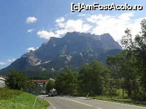 [P81] Vedere spre Zugspitze din Ehrwald Austria » foto by spiros
 - 
<span class="allrVoted glyphicon glyphicon-heart hidden" id="av679777"></span>
<a class="m-l-10 hidden" id="sv679777" onclick="voting_Foto_DelVot(,679777,5408)" role="button">șterge vot <span class="glyphicon glyphicon-remove"></span></a>
<a id="v9679777" class=" c-red"  onclick="voting_Foto_SetVot(679777)" role="button"><span class="glyphicon glyphicon-heart-empty"></span> <b>LIKE</b> = Votează poza</a> <img class="hidden"  id="f679777W9" src="/imagini/loader.gif" border="0" /><span class="AjErrMes hidden" id="e679777ErM"></span>