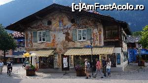 [P12] Ambianta la Garmisch.  » foto by GIN2015*
 - 
<span class="allrVoted glyphicon glyphicon-heart hidden" id="av647813"></span>
<a class="m-l-10 hidden" id="sv647813" onclick="voting_Foto_DelVot(,647813,5408)" role="button">șterge vot <span class="glyphicon glyphicon-remove"></span></a>
<a id="v9647813" class=" c-red"  onclick="voting_Foto_SetVot(647813)" role="button"><span class="glyphicon glyphicon-heart-empty"></span> <b>LIKE</b> = Votează poza</a> <img class="hidden"  id="f647813W9" src="/imagini/loader.gif" border="0" /><span class="AjErrMes hidden" id="e647813ErM"></span>