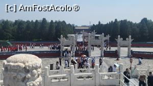 [P23] Zidurile exterioare si interioare din jurul Altarului Circular sunt strapunse de 8 grupuri de porti, realizate din marmura alba, fiecare grup avand cate 3 porti cu forma similara cu cea a arcadelor monumentale (in total 24 porti Lingxing). » foto by geani anto
 - 
<span class="allrVoted glyphicon glyphicon-heart hidden" id="av1491092"></span>
<a class="m-l-10 hidden" id="sv1491092" onclick="voting_Foto_DelVot(,1491092,5458)" role="button">șterge vot <span class="glyphicon glyphicon-remove"></span></a>
<a id="v91491092" class=" c-red"  onclick="voting_Foto_SetVot(1491092)" role="button"><span class="glyphicon glyphicon-heart-empty"></span> <b>LIKE</b> = Votează poza</a> <img class="hidden"  id="f1491092W9" src="/imagini/loader.gif" border="0" /><span class="AjErrMes hidden" id="e1491092ErM"></span>