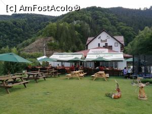 [P75] Transalpina; Hotel Popasul Regelui » foto by crismis
 - 
<span class="allrVoted glyphicon glyphicon-heart hidden" id="av925331"></span>
<a class="m-l-10 hidden" id="sv925331" onclick="voting_Foto_DelVot(,925331,5504)" role="button">șterge vot <span class="glyphicon glyphicon-remove"></span></a>
<a id="v9925331" class=" c-red"  onclick="voting_Foto_SetVot(925331)" role="button"><span class="glyphicon glyphicon-heart-empty"></span> <b>LIKE</b> = Votează poza</a> <img class="hidden"  id="f925331W9" src="/imagini/loader.gif" border="0" /><span class="AjErrMes hidden" id="e925331ErM"></span>