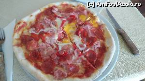 [P19] Crinul Alb - pizza Al Capone (sos de roșii, mozzarella, șuncă, salam picant, crenvurști, gogoșari, ou).  » foto by bogumil
 - 
<span class="allrVoted glyphicon glyphicon-heart hidden" id="av662678"></span>
<a class="m-l-10 hidden" id="sv662678" onclick="voting_Foto_DelVot(,662678,5534)" role="button">șterge vot <span class="glyphicon glyphicon-remove"></span></a>
<a id="v9662678" class=" c-red"  onclick="voting_Foto_SetVot(662678)" role="button"><span class="glyphicon glyphicon-heart-empty"></span> <b>LIKE</b> = Votează poza</a> <img class="hidden"  id="f662678W9" src="/imagini/loader.gif" border="0" /><span class="AjErrMes hidden" id="e662678ErM"></span>