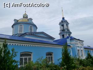 [P04] Zadonsk - biserica Adormirea Maicii Domnului (Uspeniya Presvyatoy Bogoroditsy) cu corpul de clădire în care sunt cazaţi pelerinii » foto by calator65
 - 
<span class="allrVoted glyphicon glyphicon-heart hidden" id="av1056648"></span>
<a class="m-l-10 hidden" id="sv1056648" onclick="voting_Foto_DelVot(,1056648,5579)" role="button">șterge vot <span class="glyphicon glyphicon-remove"></span></a>
<a id="v91056648" class=" c-red"  onclick="voting_Foto_SetVot(1056648)" role="button"><span class="glyphicon glyphicon-heart-empty"></span> <b>LIKE</b> = Votează poza</a> <img class="hidden"  id="f1056648W9" src="/imagini/loader.gif" border="0" /><span class="AjErrMes hidden" id="e1056648ErM"></span>